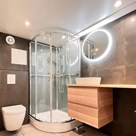 Apartment Charming By The